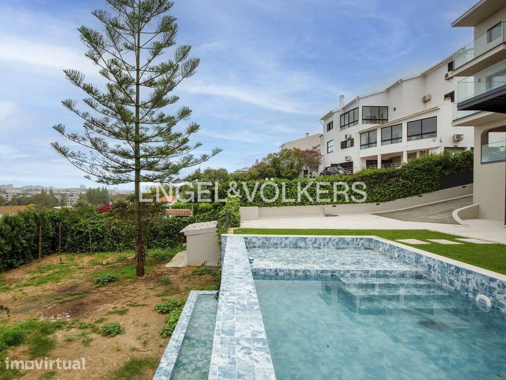 Moradia T7 com piscina em Setúbal - Grande imagem: 2/26
