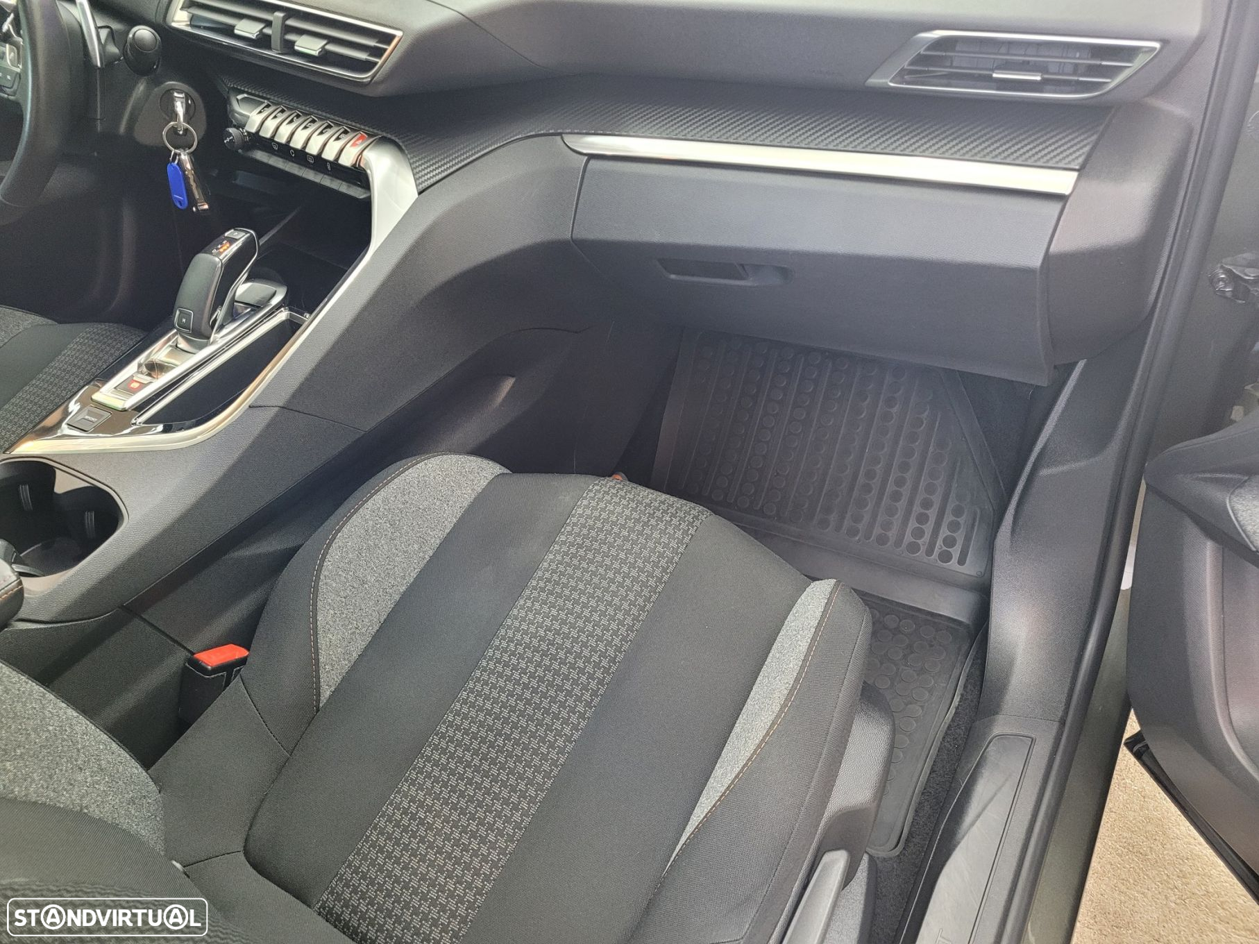 Peugeot 3008 1.2 PureTech Allure EAT8 - 14