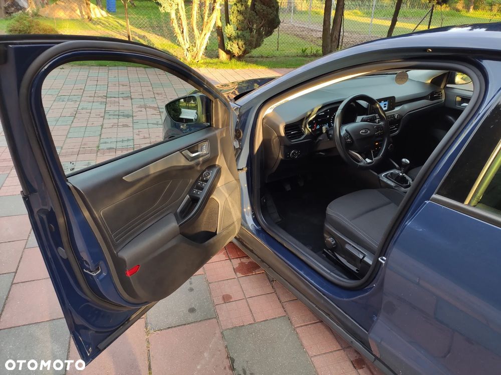 Ford Focus 1.0 EcoBoost Trend Edition - 10