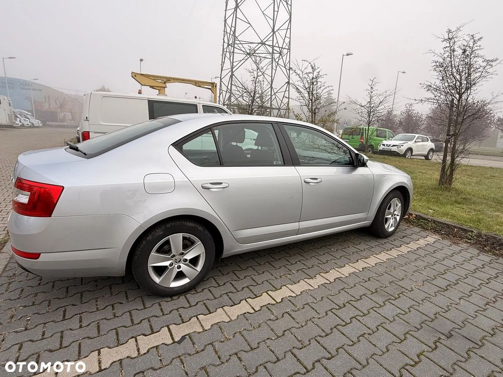 Skoda Octavia 2015 photo 4