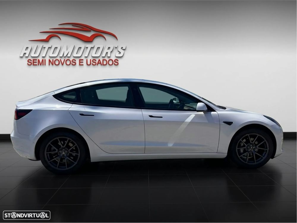 Tesla Model 3 Standard Range Plus RWD - 3
