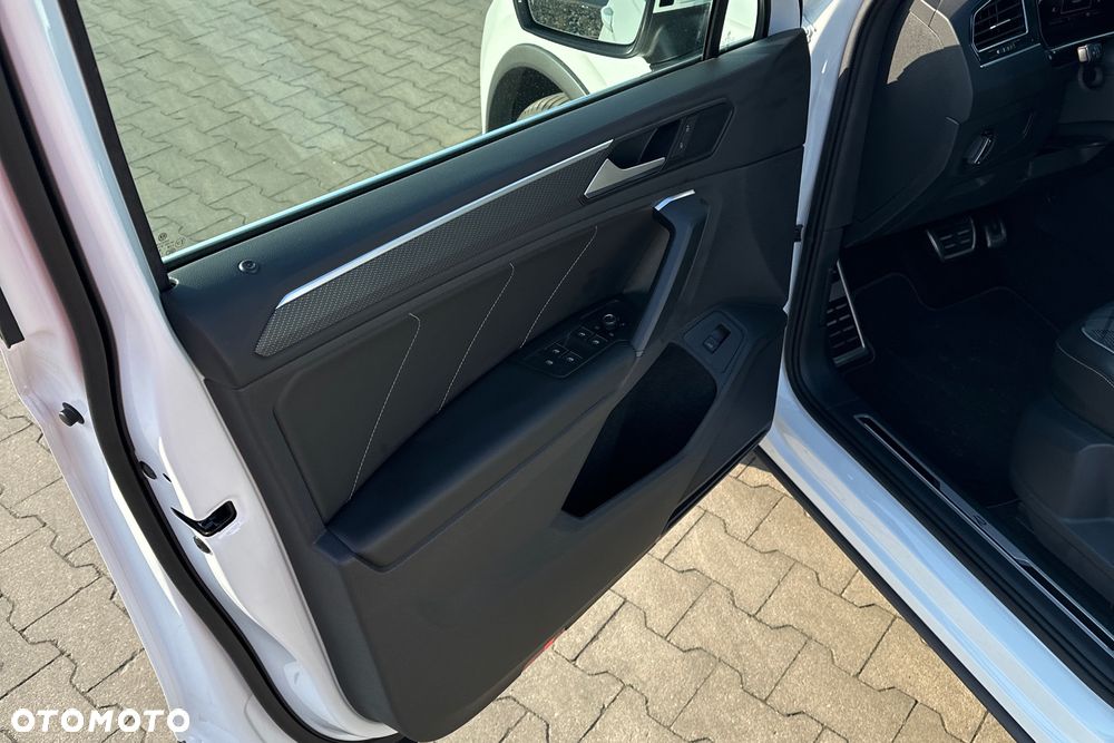 Volkswagen Tiguan - 14