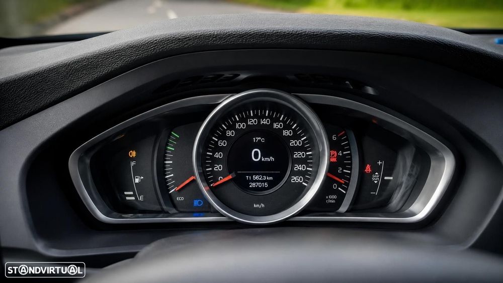 Volvo V40 - 9