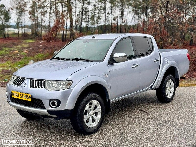 Mitsubishi L200 2.5 DI-D CD Invite AC 4WD - 10