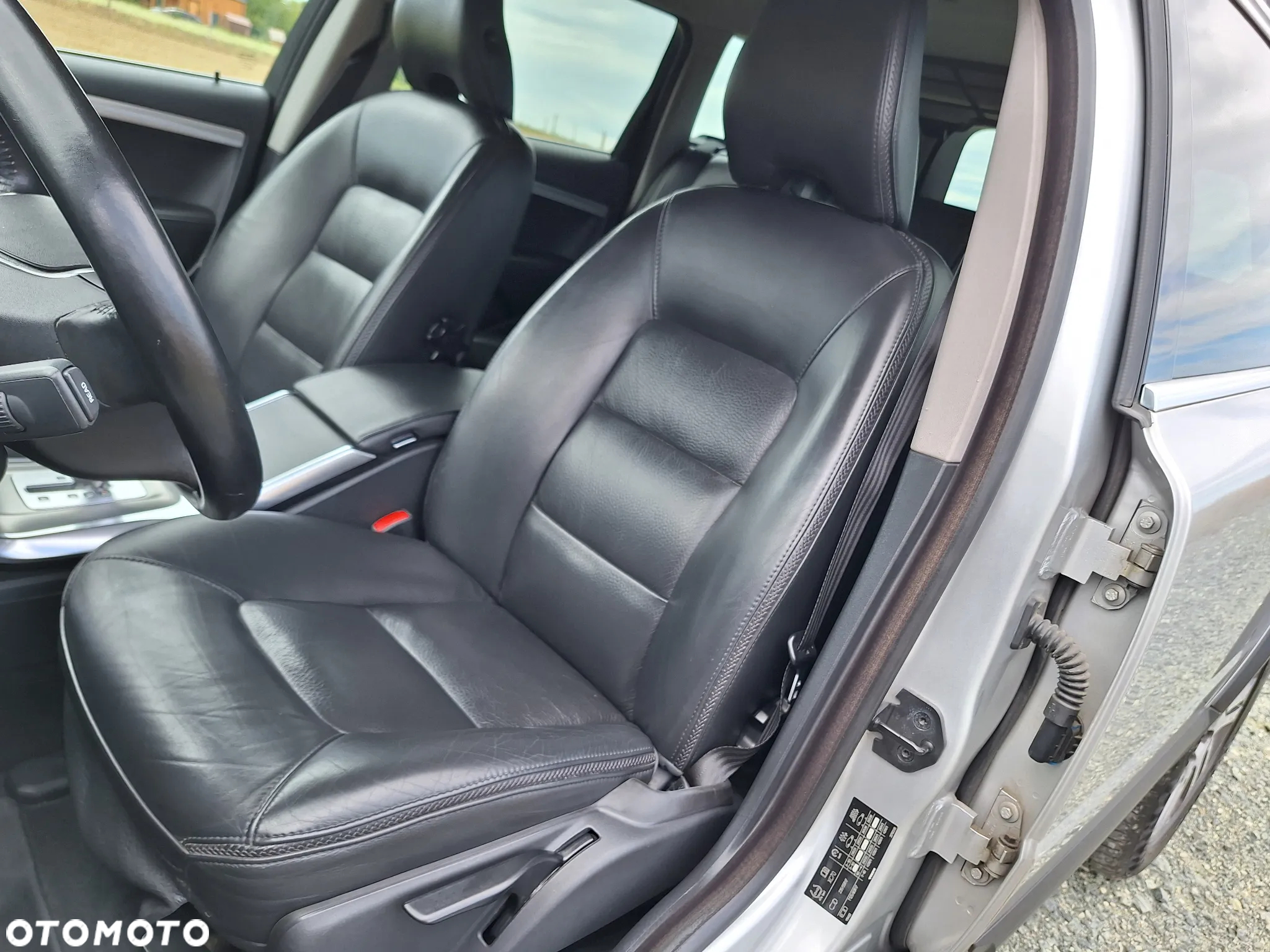 Volvo XC 70 D5 AWD Geartronic Momentum - 6