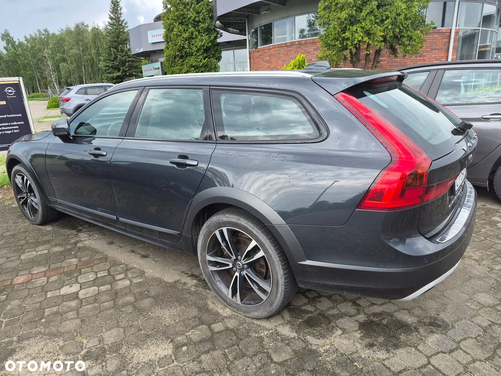 Volvo V90 D5 SCR AWD Momentum Pro - 2