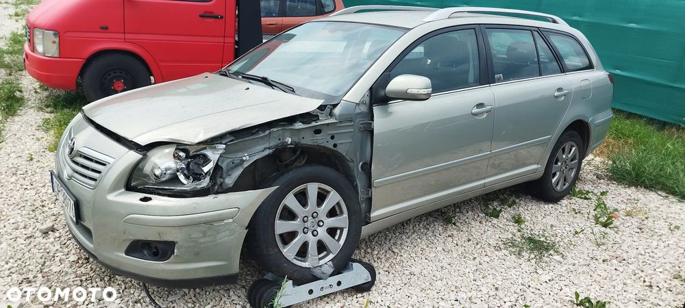 Toyota Avensis 2.0 VVT-i Prestige - 3
