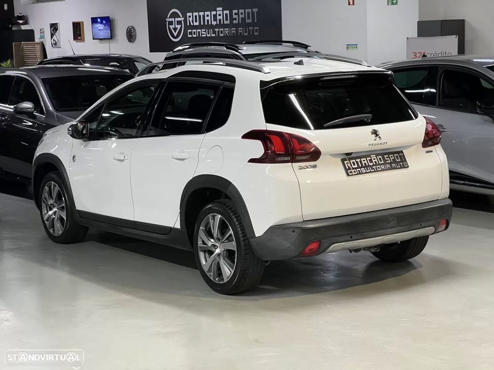 Peugeot 2008 1.2 PureTech GT Line - 24