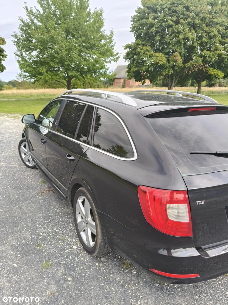Skoda Superb 2.0 TDI Elegance - 6