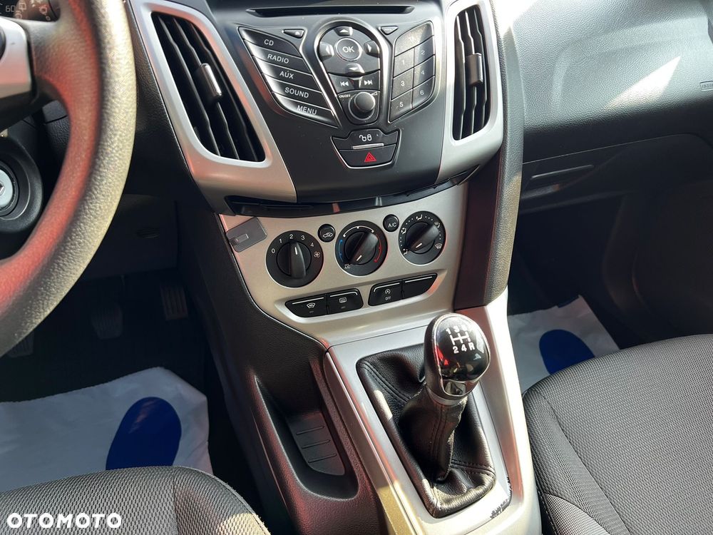 Ford Focus 1.0 EcoBoost Trend - 11