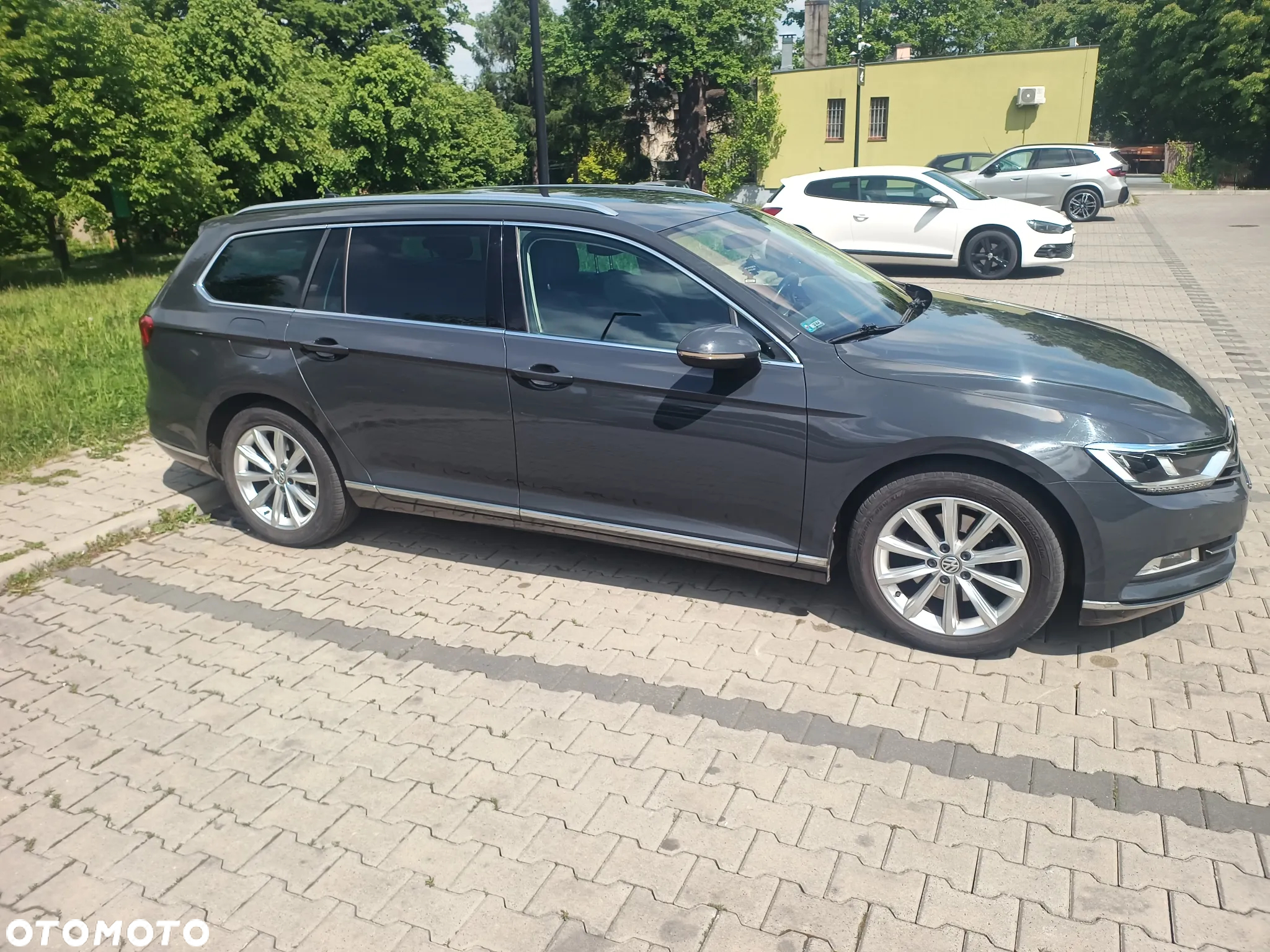 Volkswagen Passat - 9