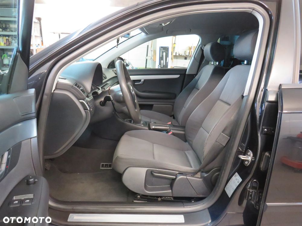 Audi A4 Avant - 27