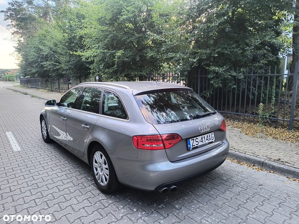 Audi A4 Avant - 14