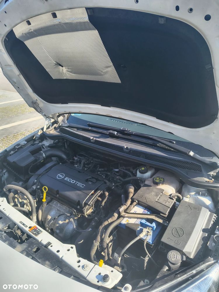 Opel Astra 1.6 - 6