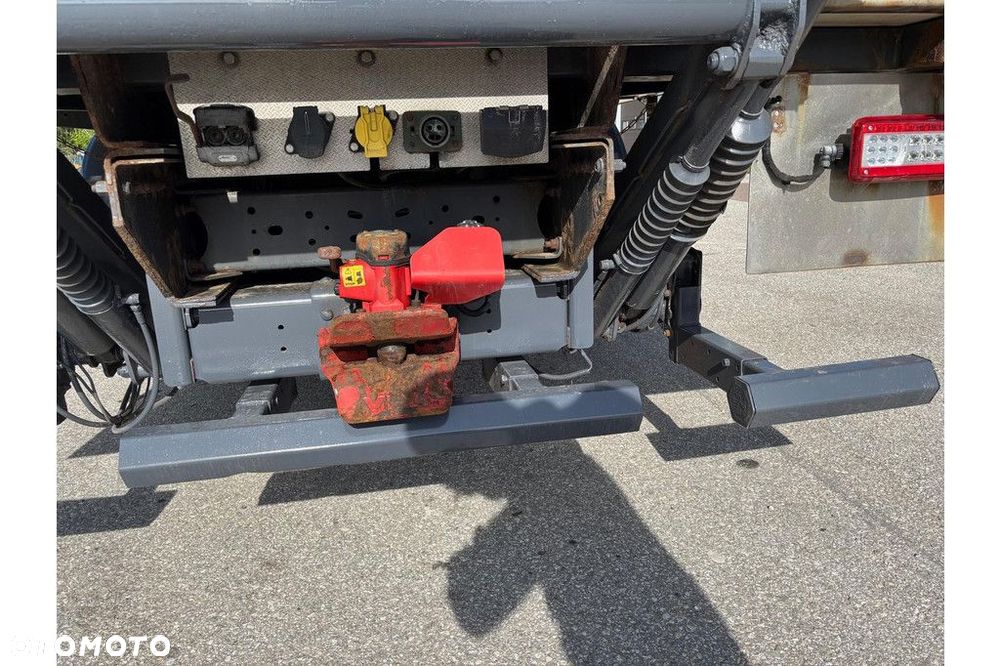 Volvo FM460 6x2 + CARRIER SUPRA 1250 - 8