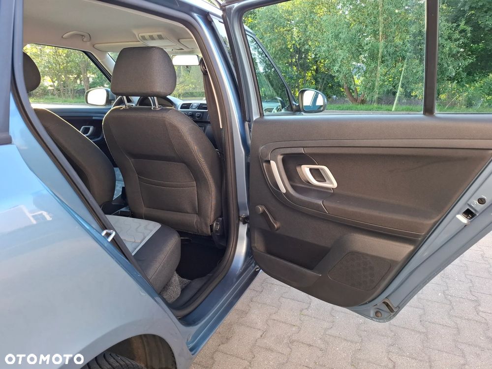 Skoda Fabia 1.4 16V Comfort - 26
