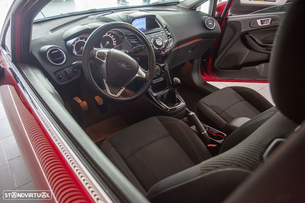 Ford Fiesta 1.0 T EcoBoost STLine - 14