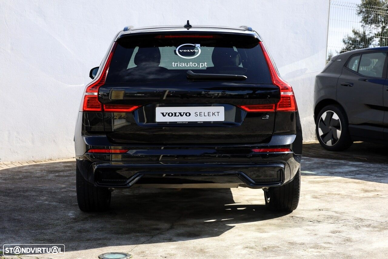 Volvo XC 60 2.0 T6 PHEV Black Edition AWD - 4