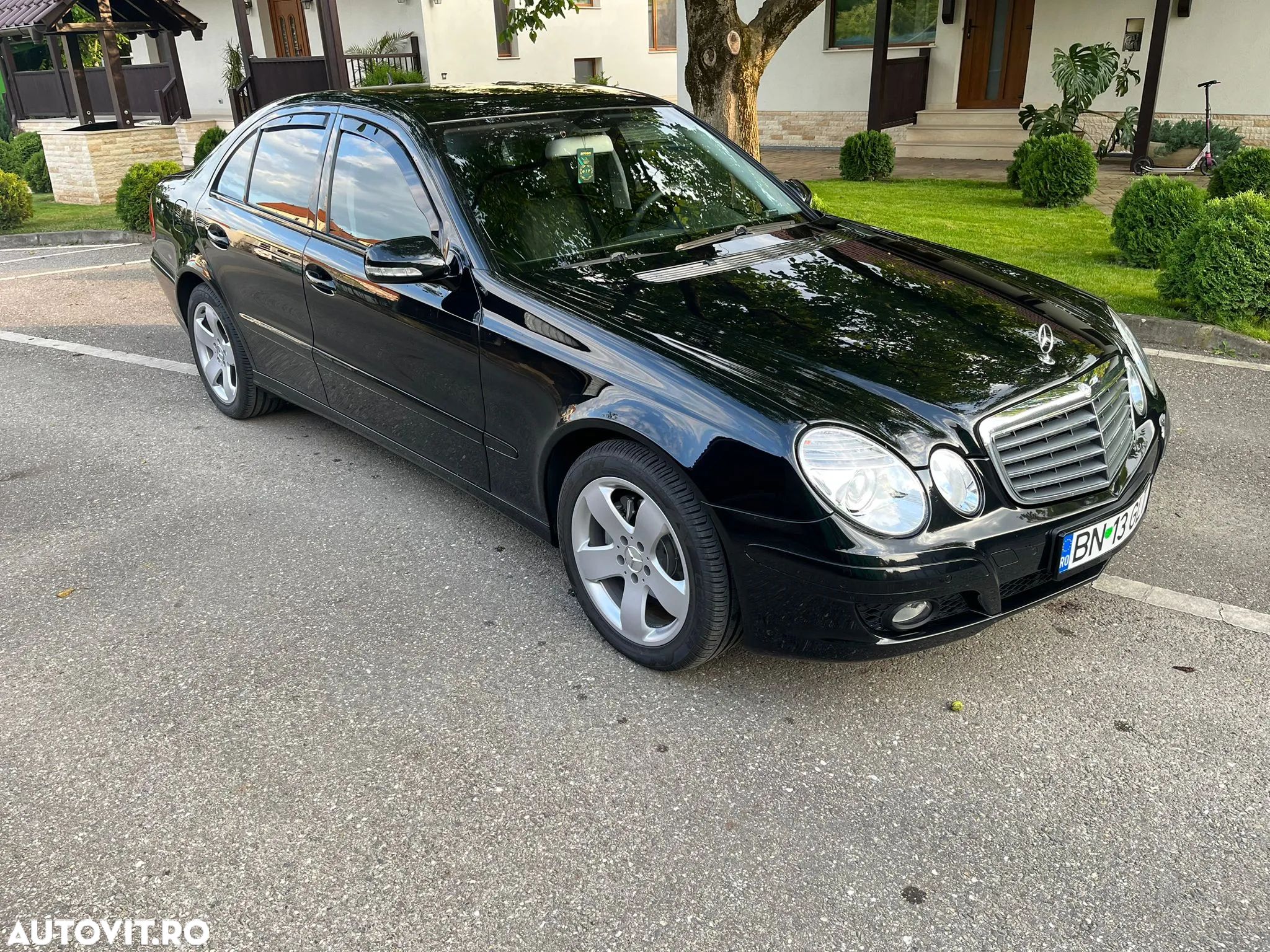 Mercedes-Benz E 220 CDI - 1
