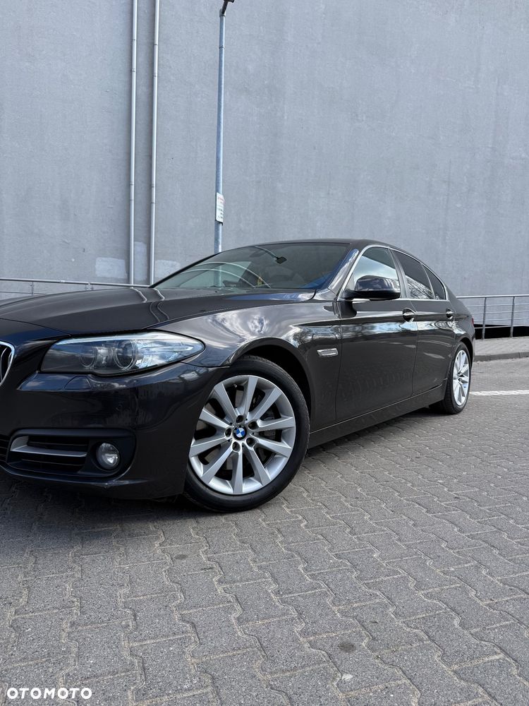 BMW 5 Series 2015 photo 2