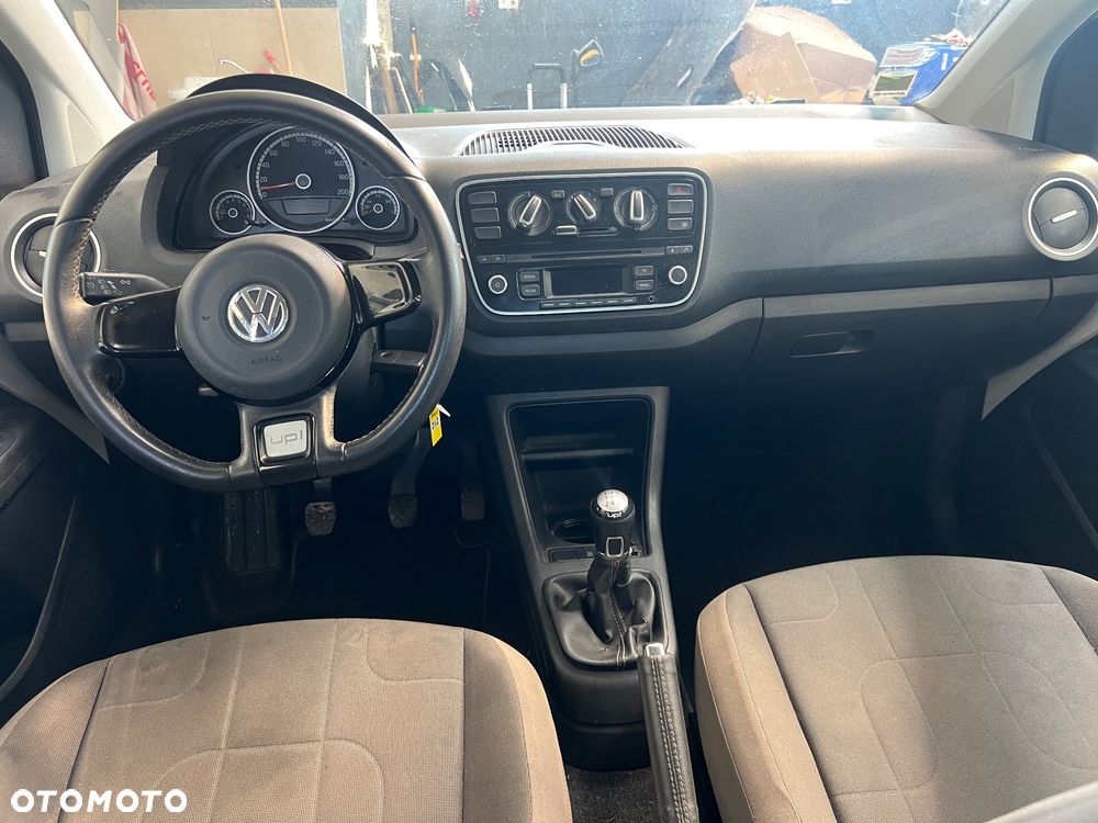 Volkswagen up! 1.0 cross Perfectline - 12