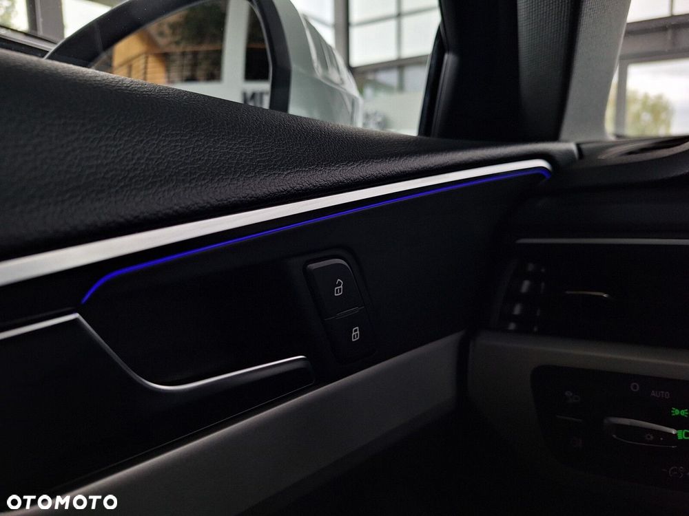 Audi A4 Limousine - 41