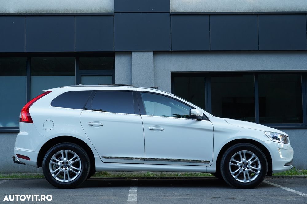 Volvo XC 60 D5 AWD Geartronic Summum - 19