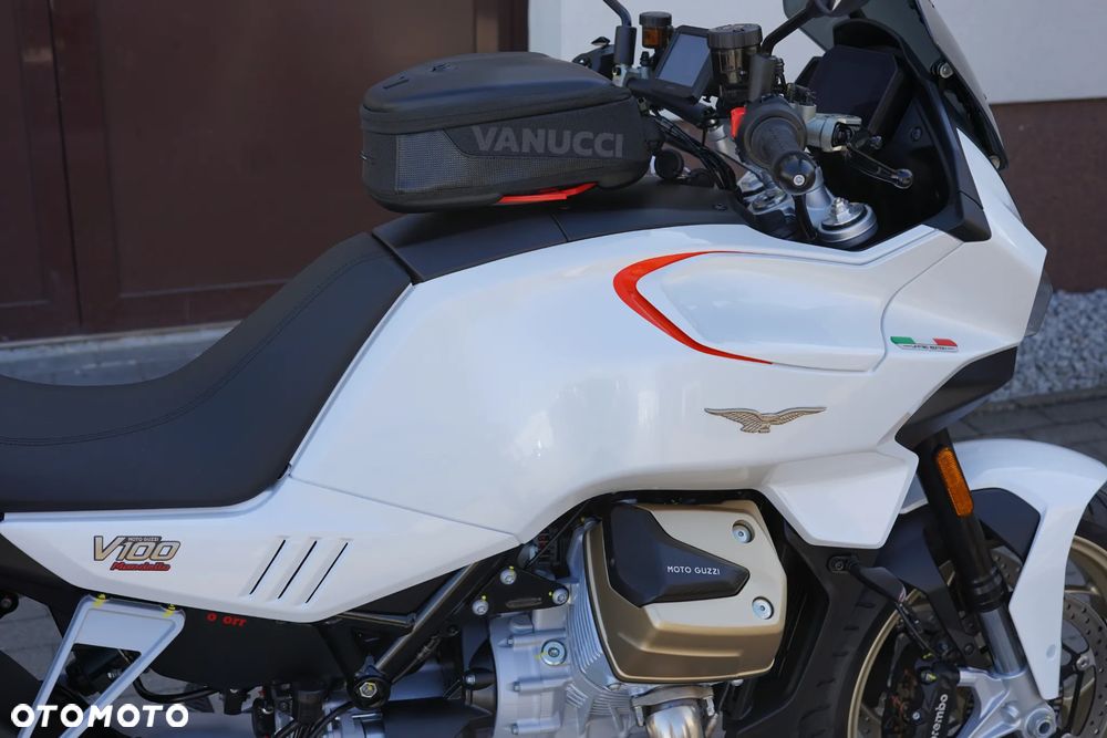 Moto Guzzi V100 Mandello - 10