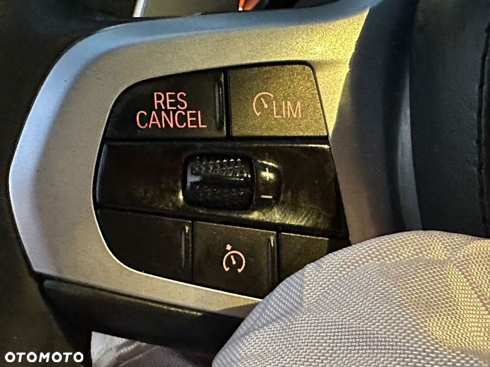 BMW Seria 5 520d xDrive M Sport sport - 19