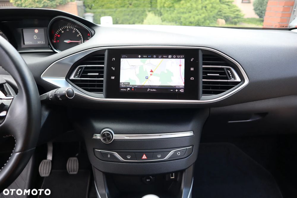 Peugeot 308 PureTech 130 Stop & Start Allure - 17