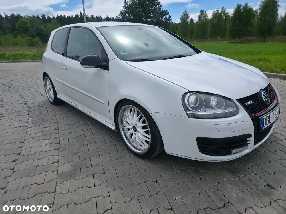 Volkswagen Golf - 2