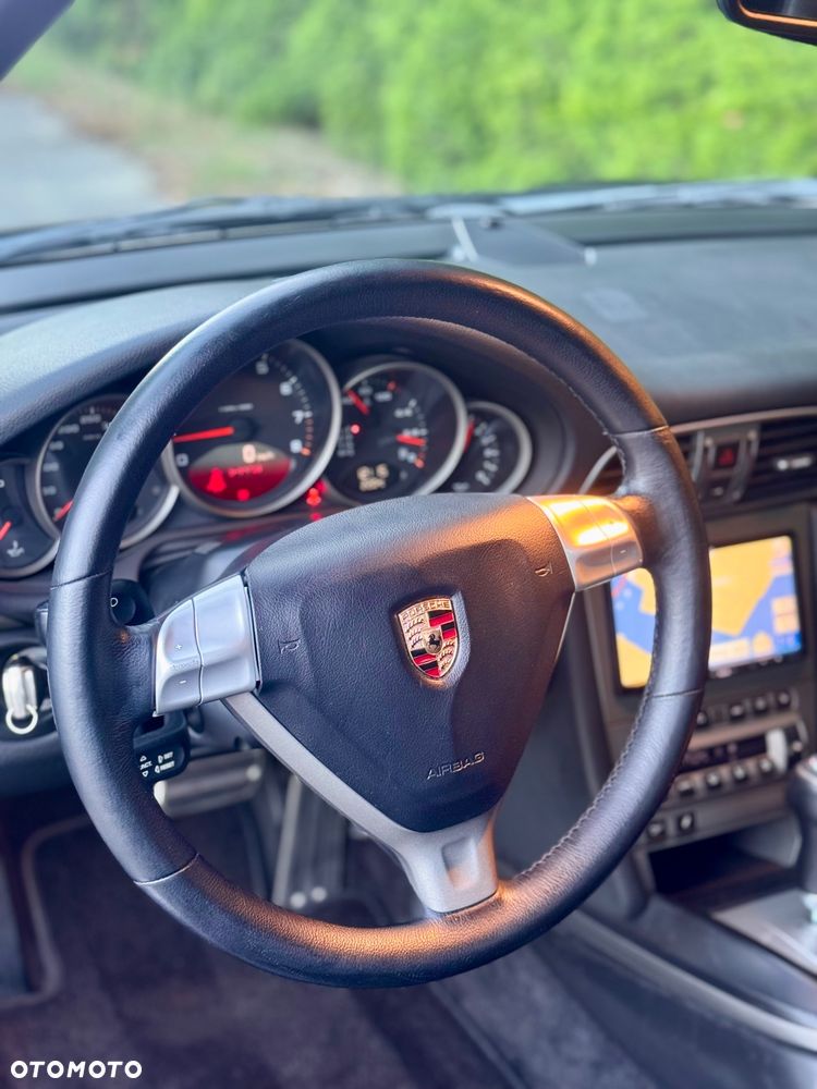 Porsche 911 Carrera Tiptronic S - 10
