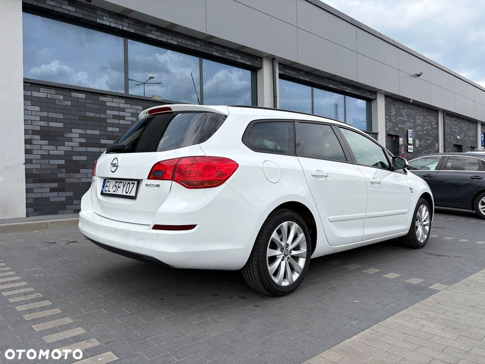 Opel Astra 1.4 150 Jahre - 5