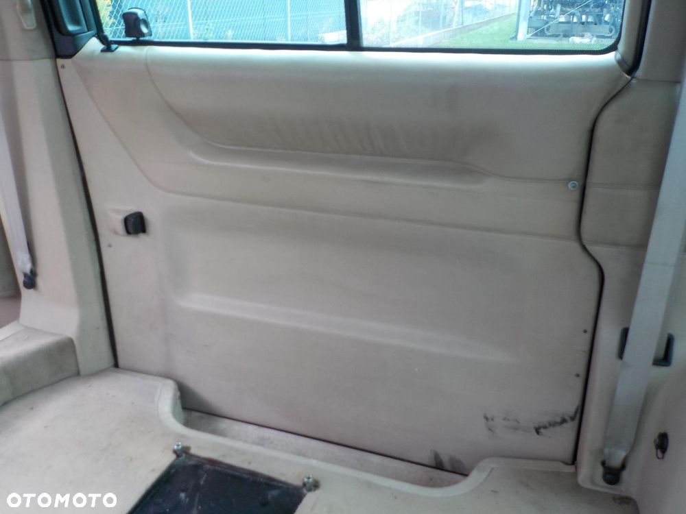 VW T4 MULTIVAN CARAVELLE ŚRODEK TAPICERKI WNĘTRZE KRÓTKI SKÓRA BEŻ - 13