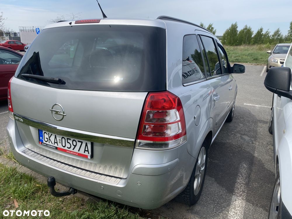 Opel Zafira 1.8 Cosmo EU5 - 7