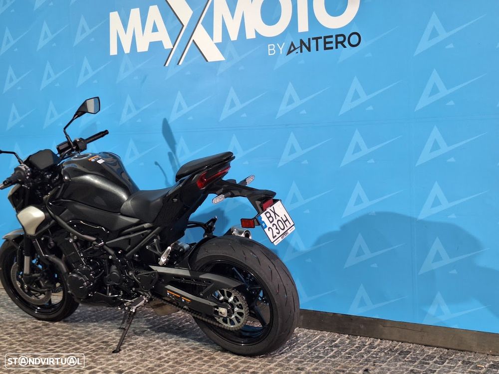 Kawasaki Z 900 - 7
