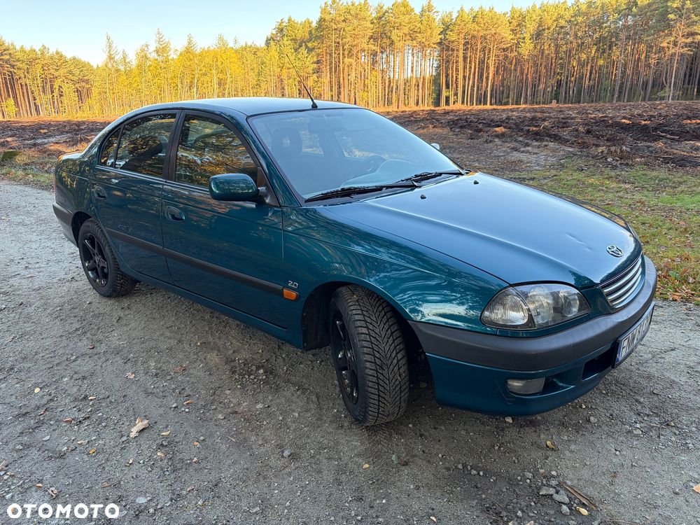 Toyota Avensis 1998 photo 5