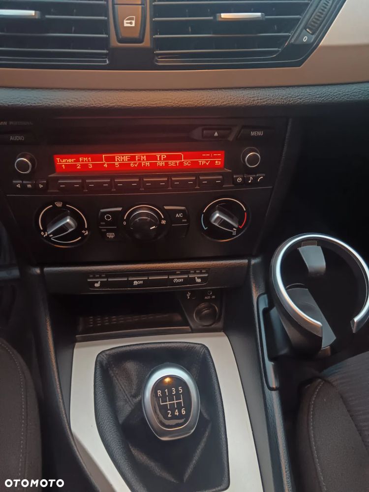 BMW X1 sDrive16d xLine - 13