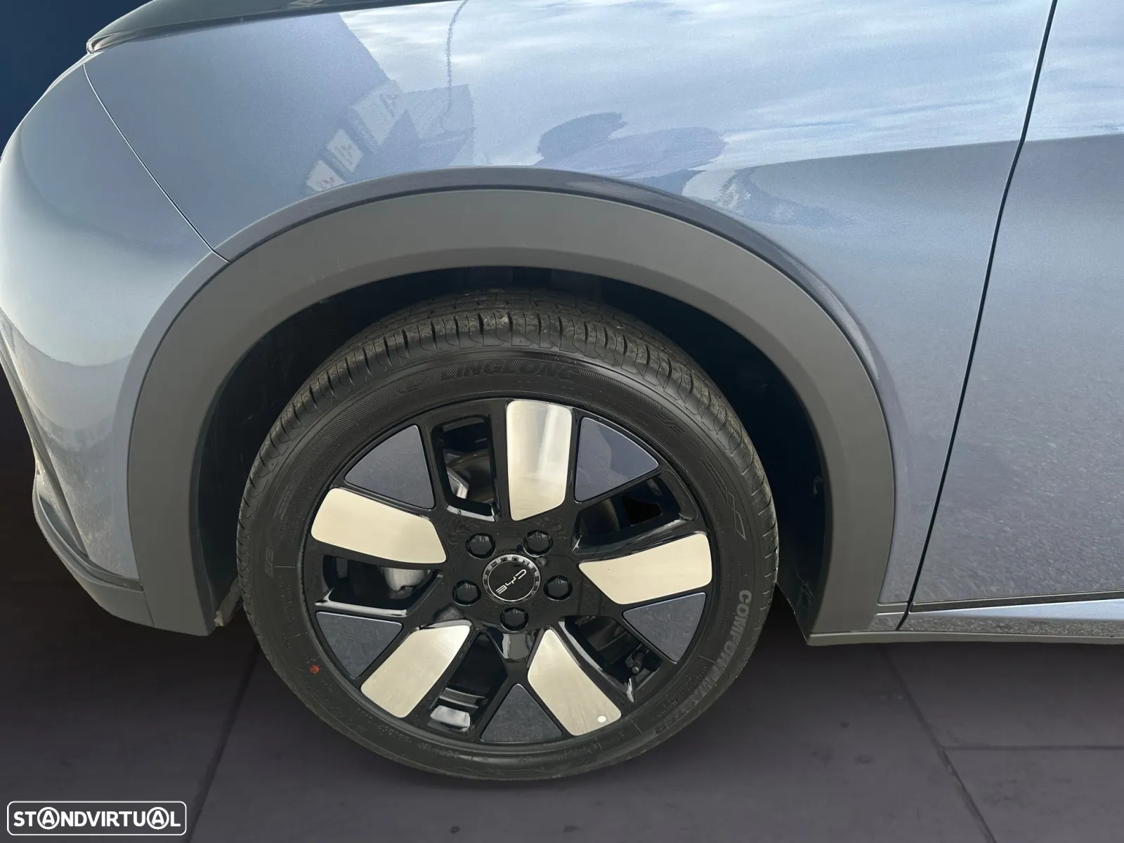 BYD Dolphin 60.4 kWh Design - 9