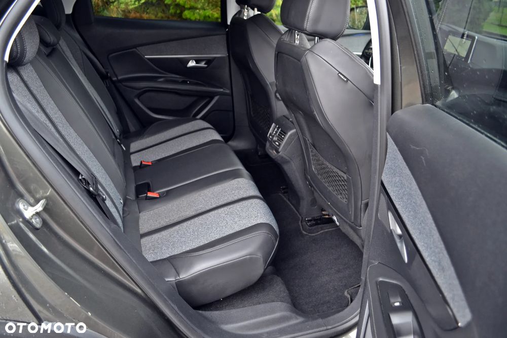 Peugeot 3008 - 26