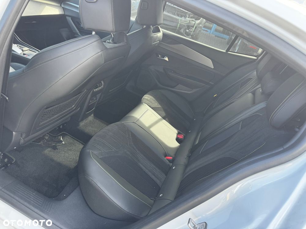 Peugeot 408 225 e-EAT8 GT - 15