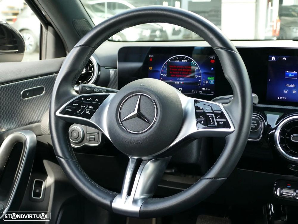 Mercedes-Benz A 250 e Progressive - 35