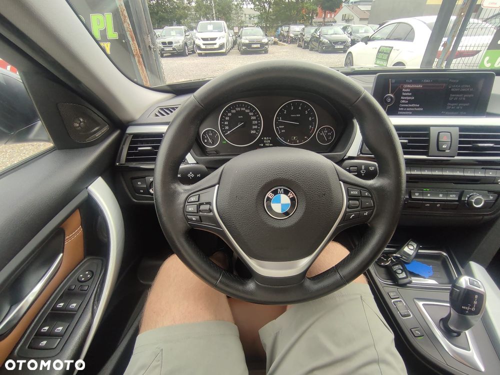 BMW Seria 3 320i Sport Line - 18