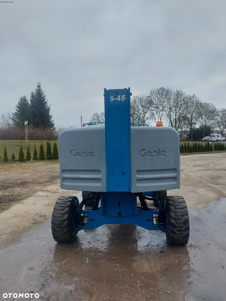 Genie S-45 - 18
