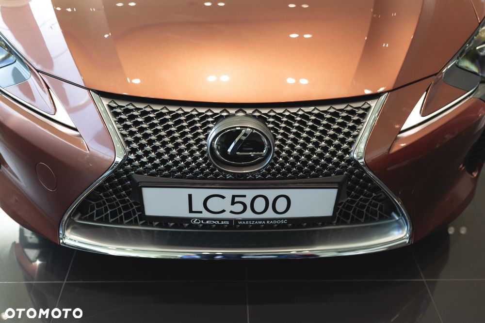 Lexus LC 500 Superturismo - 9