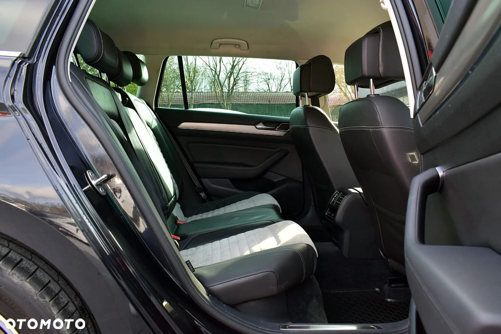 Volkswagen Passat Variant 1.8 TSI BMT Highline DSG - 8