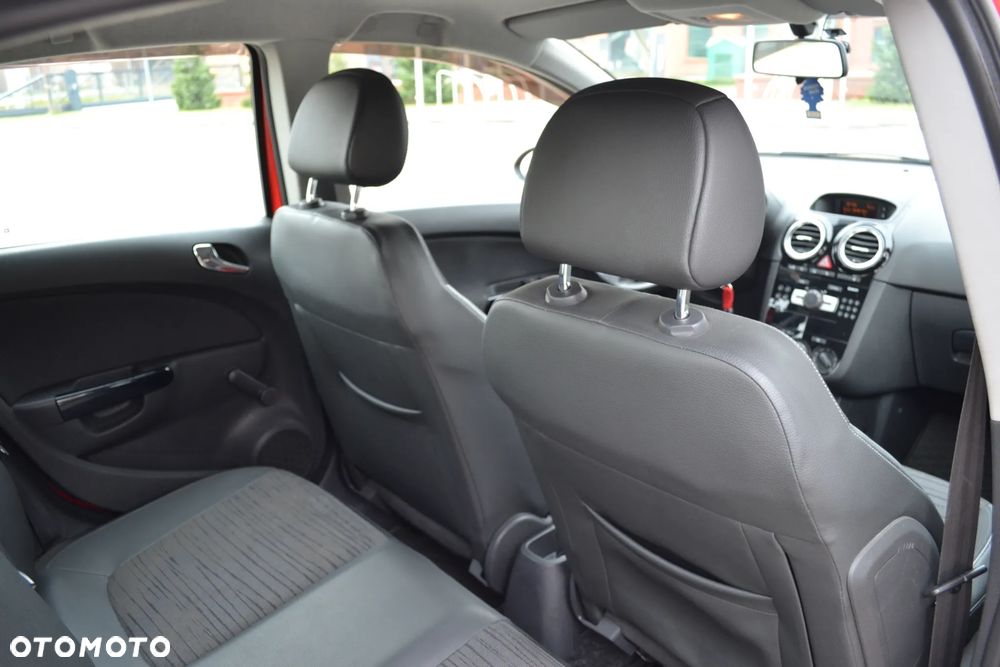 Opel Corsa 1.4 16V Enjoy - 11