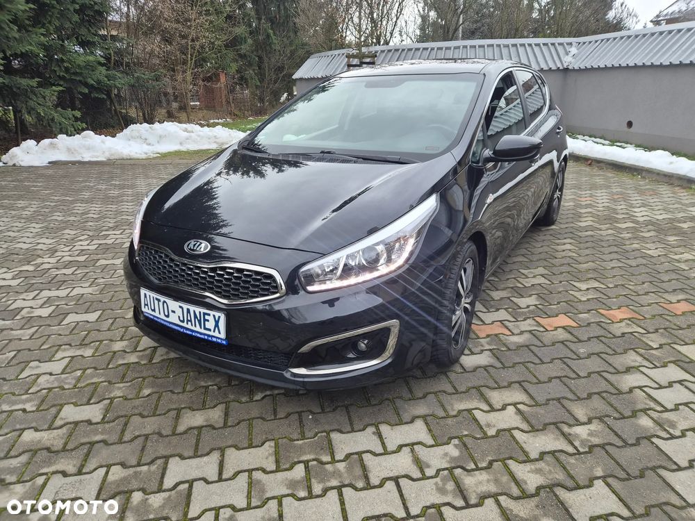 Kia Ceed 1.6 GDI ISG Platinum Edition - 2
