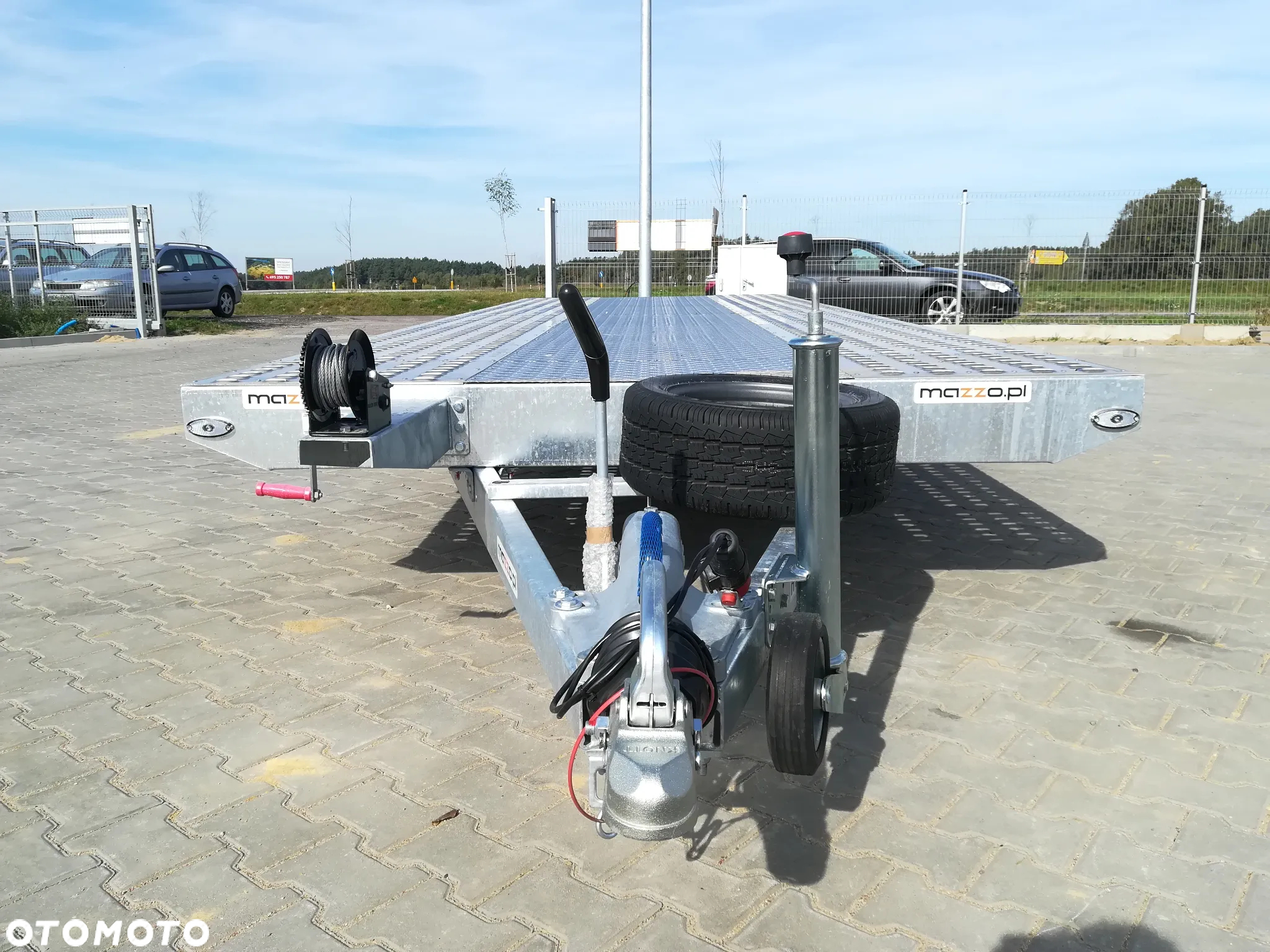 Niewiadów DOSTAWA 850x210cm Laweta trzyosiowa z podłogą aluminiową, kołem zapasowym, NAJAZDAMI i AMORTYZATORAMI! - 4
