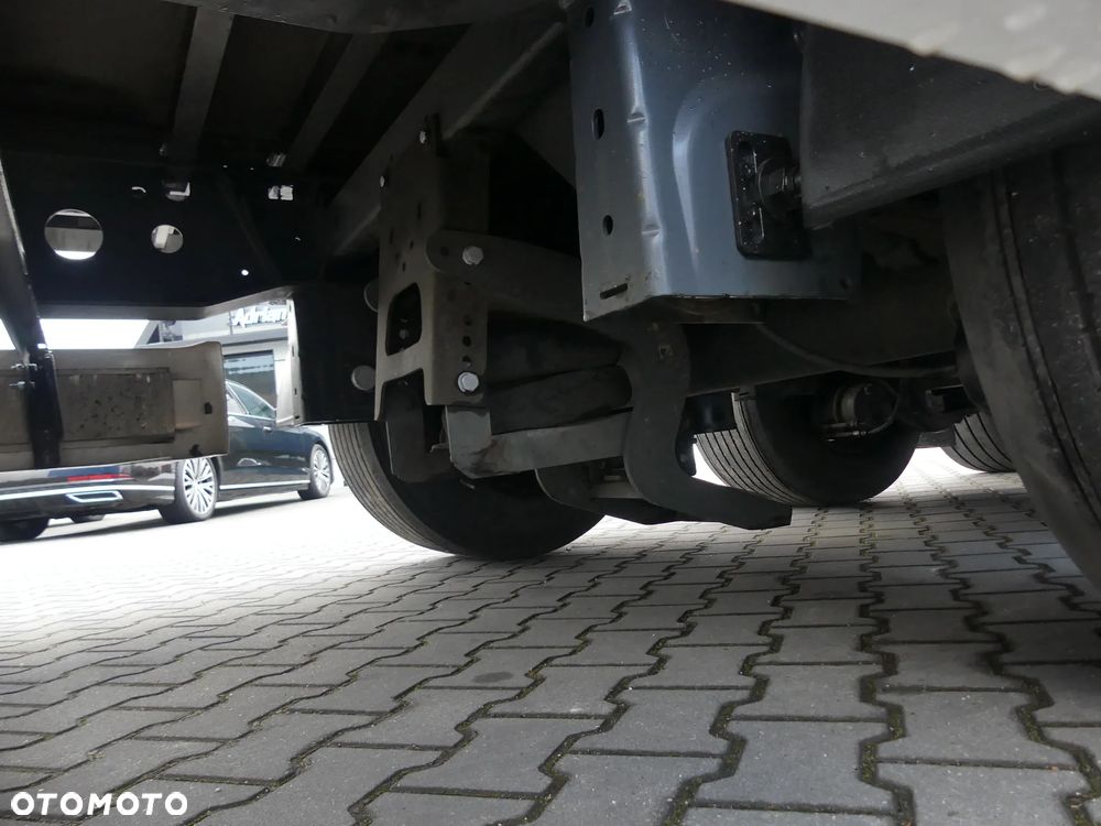 Wielton MEGA / FIRANKA / OŚ PODNOSZONA / DACH PODNOSZONY / - 20